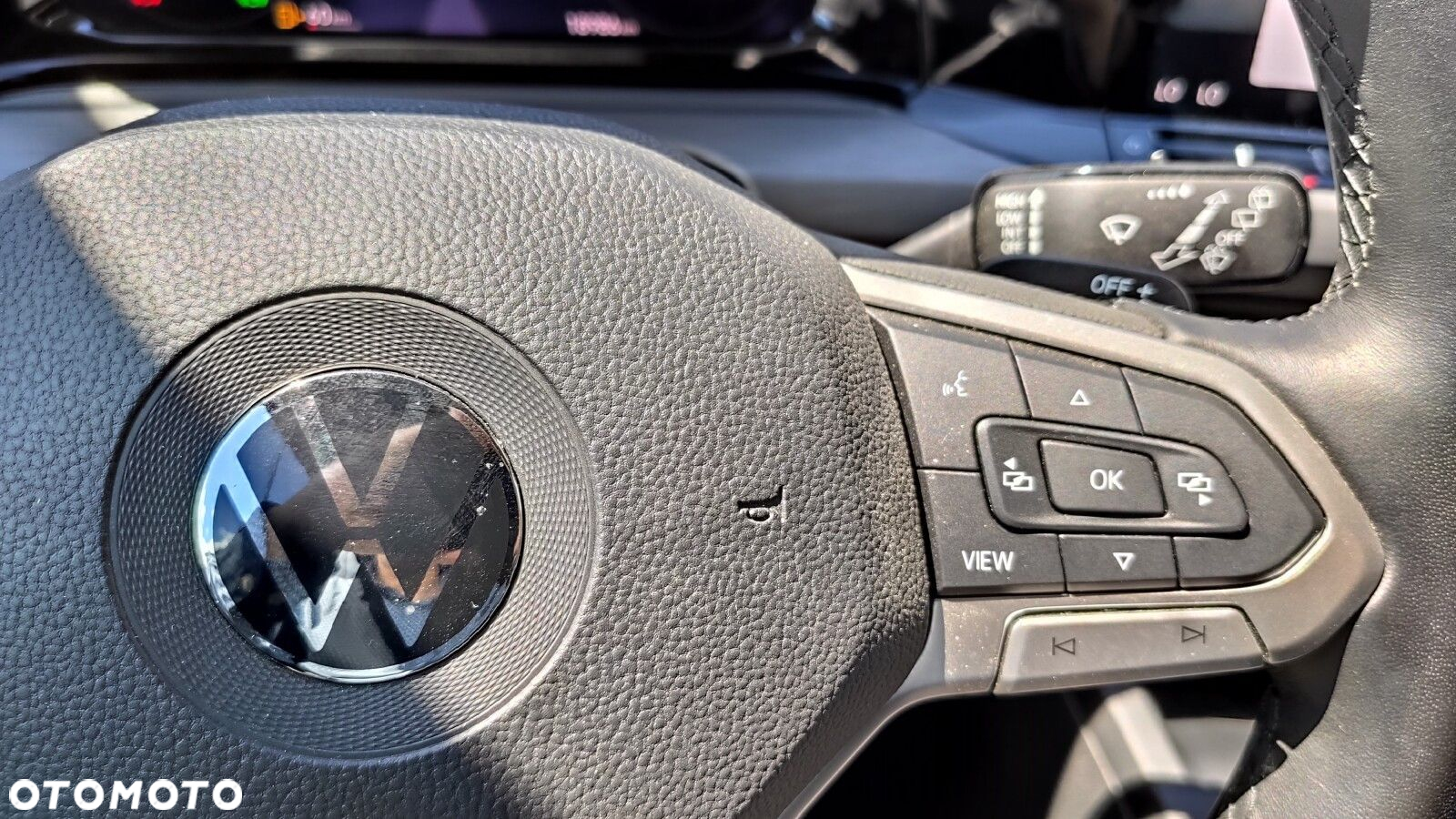 Volkswagen Golf - 16