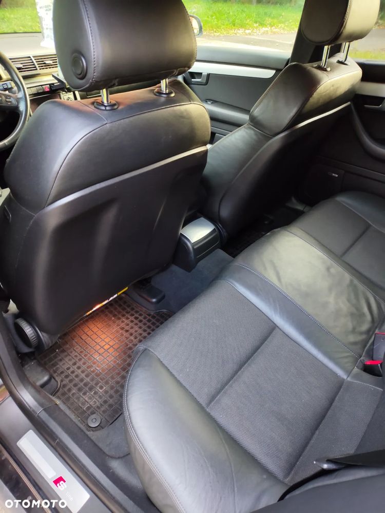 Audi A4 ver-avant-3-2-fsi-quattro - 12