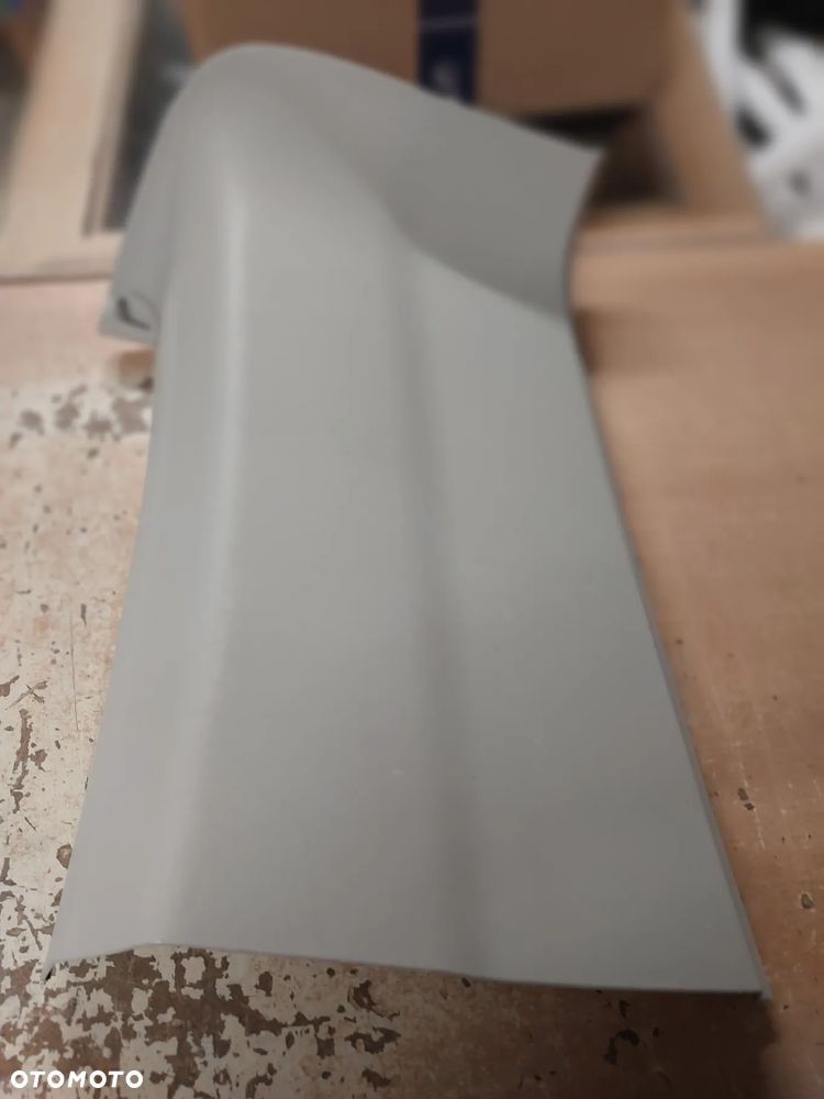 Słupek D vw t5 t6 - 8