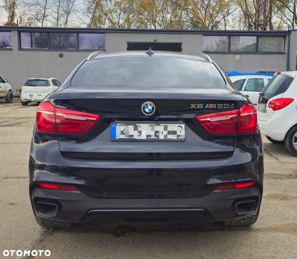 BMW X6 xDriveM50d - 11