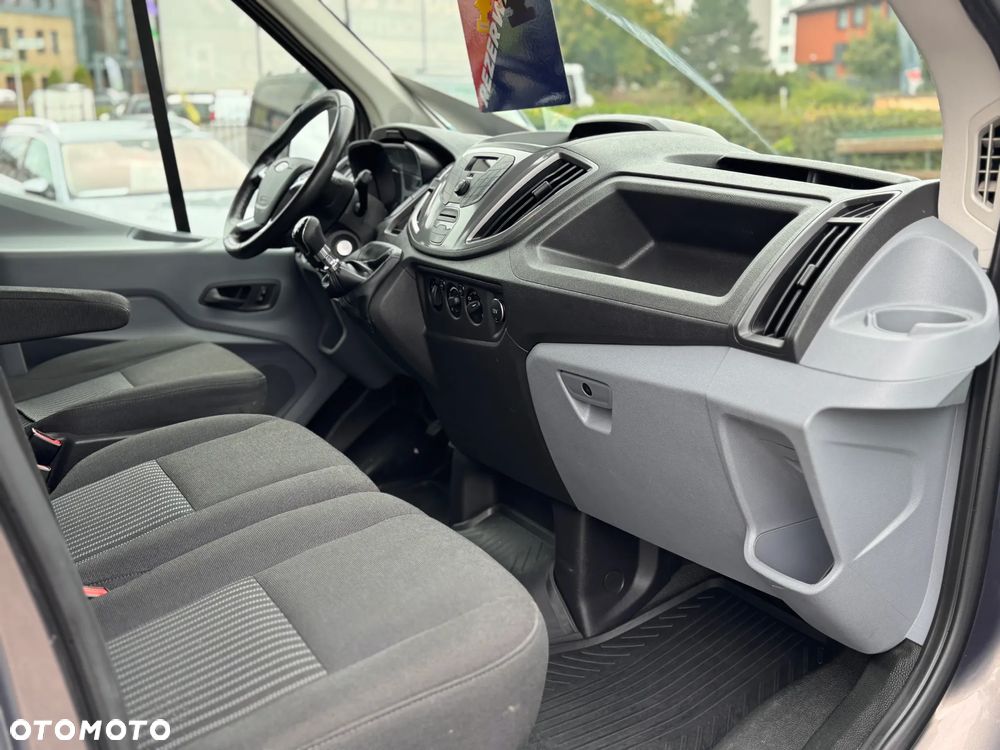 Ford Transit - 27