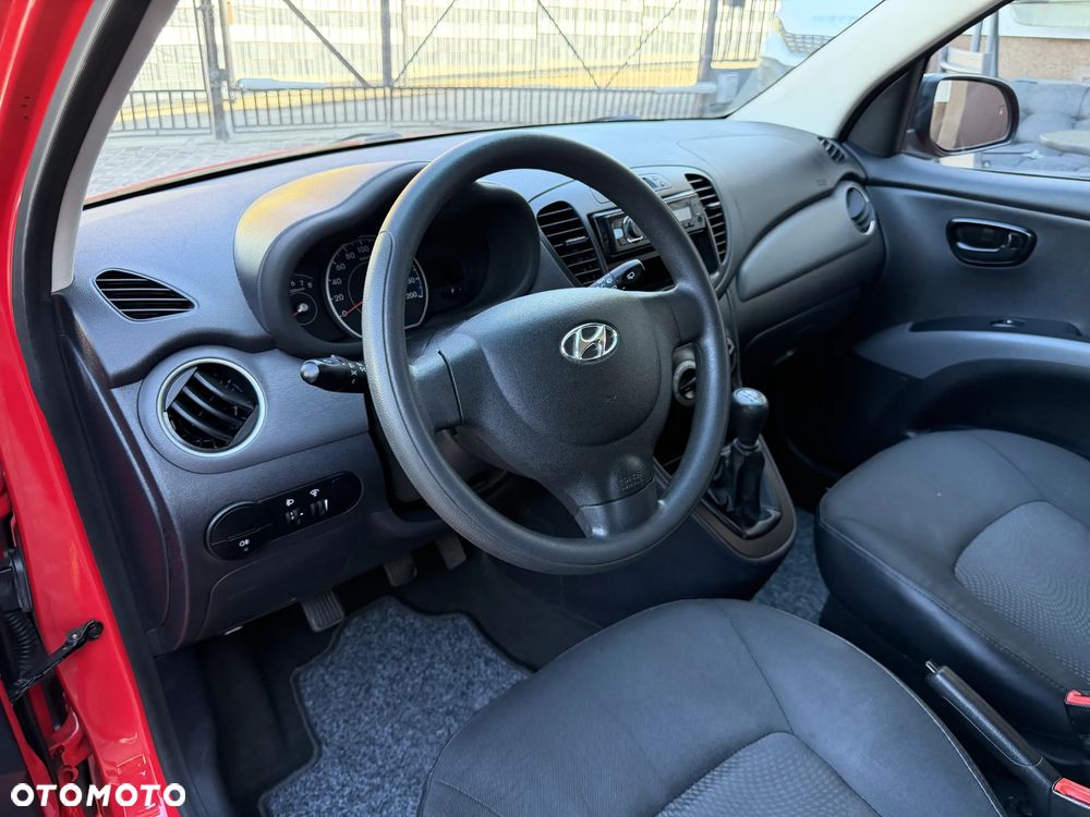 Hyundai i10 1.1 Edition 20 - 25