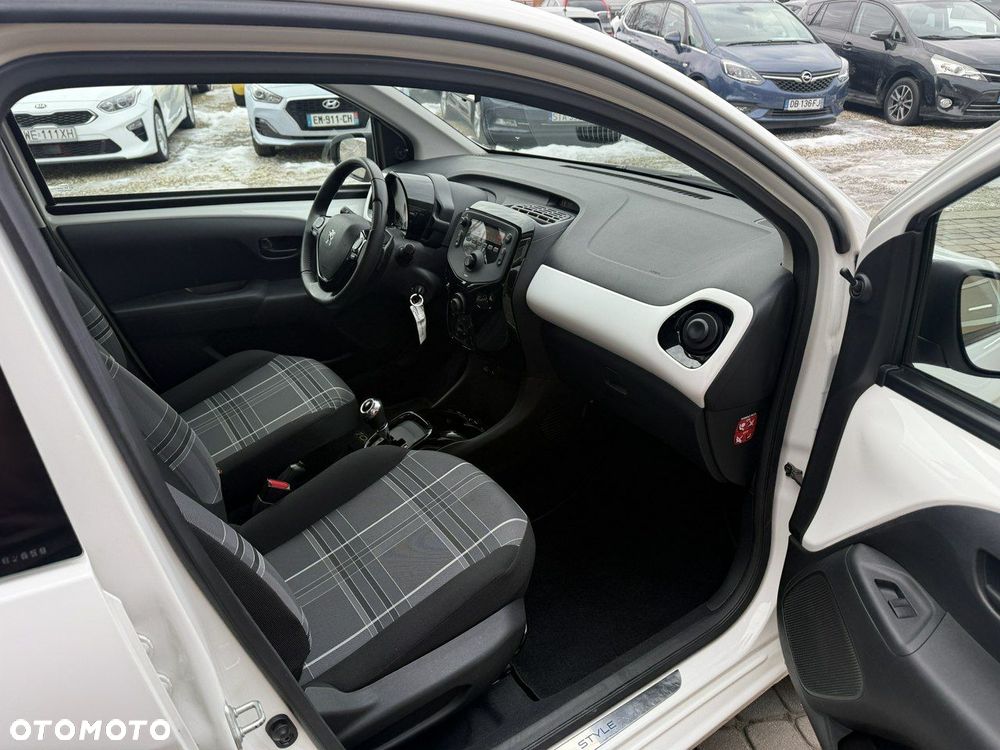 Peugeot 108 - 21