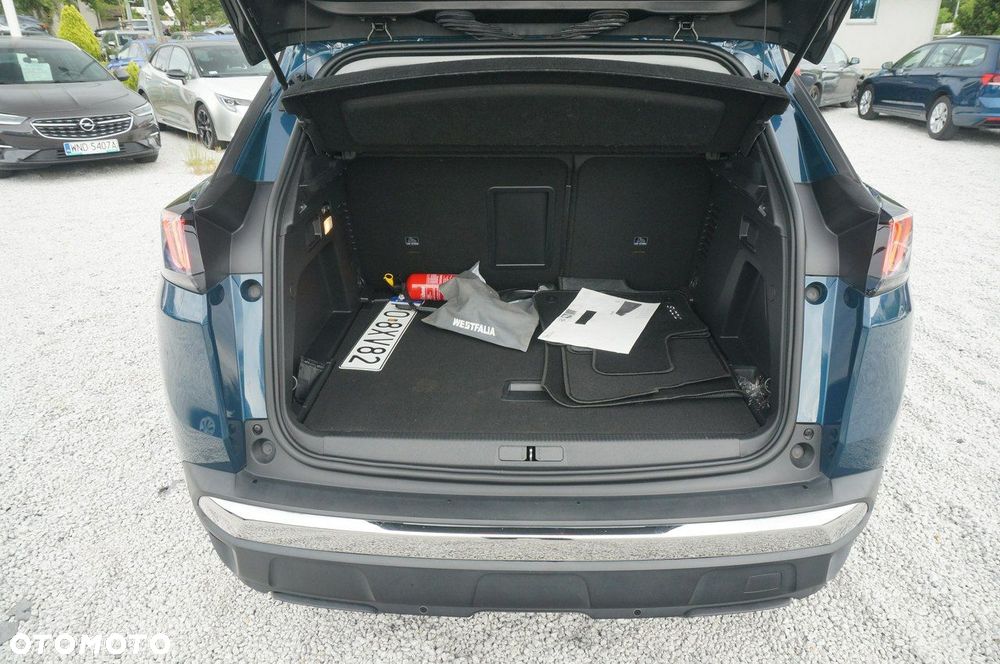Peugeot 3008 1.5 BlueHDi Allure Pack S&S EAT8 - 32