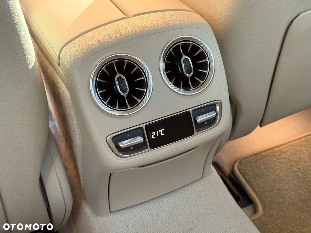 Mercedes-Benz CLS 450 4-Matic 9G-TRONIC - 24