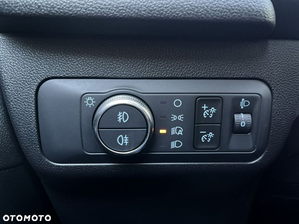 Ford Kuga 1.5 EcoBoost TITANIUM - 19