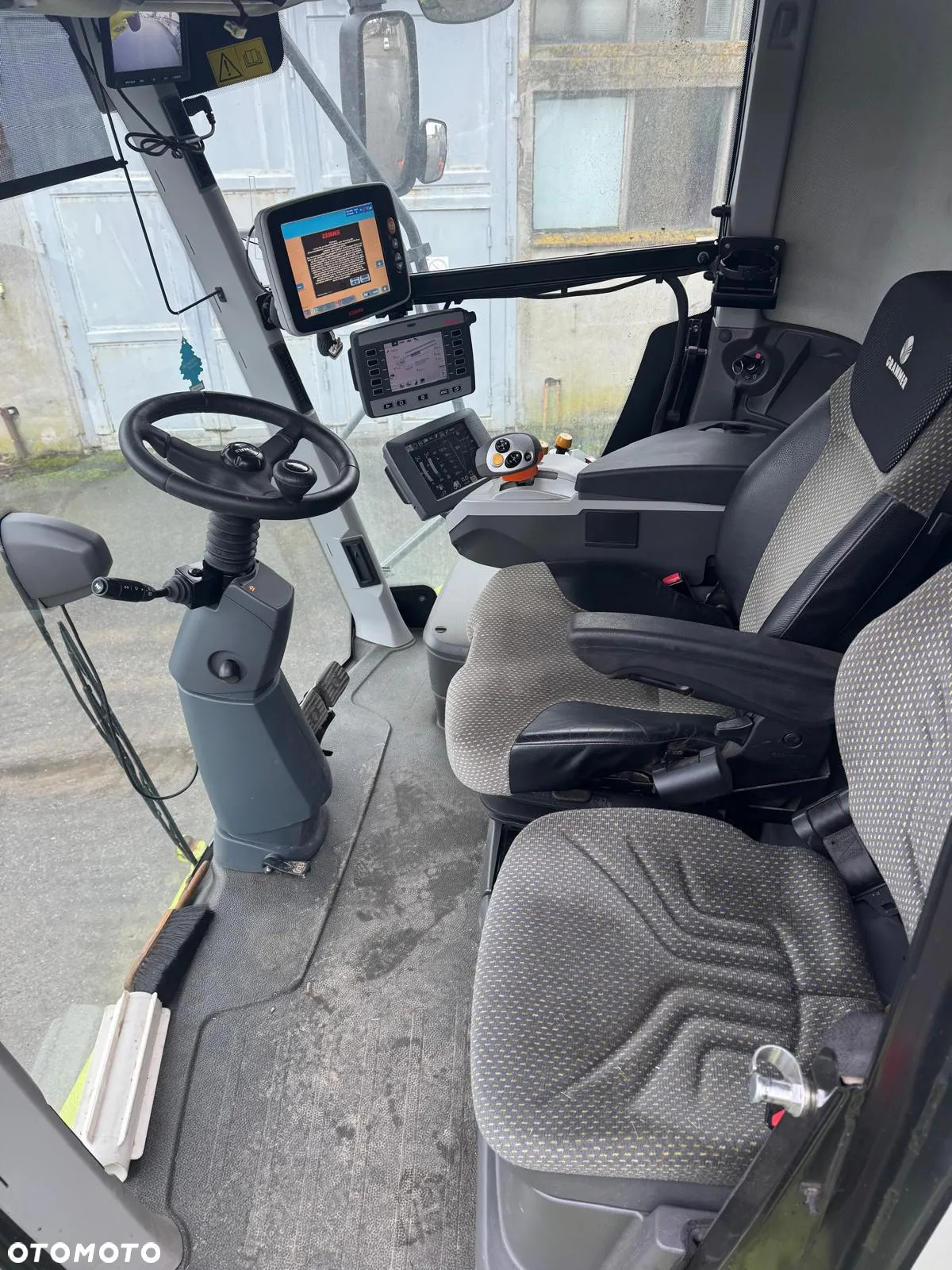 Claas LEXION 780 TT + HEDER VARIO 12,3 - 6
