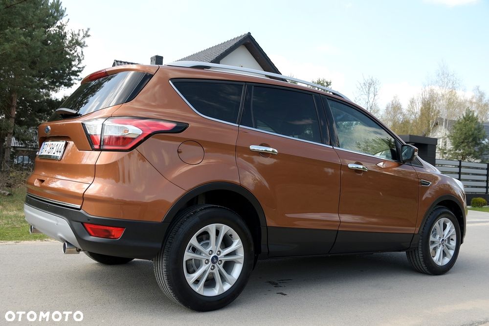 Ford Kuga 2.0 TDCi 2x4 Titanium - 28