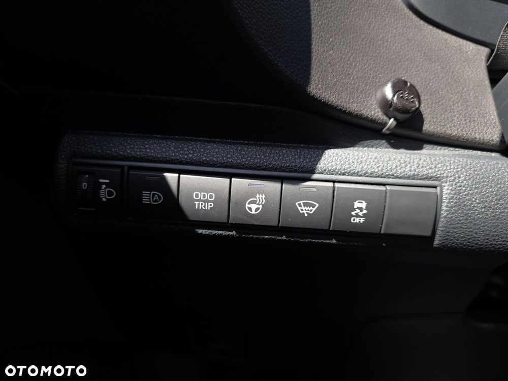 Toyota Corolla 1.8 Hybrid Comfort - 27