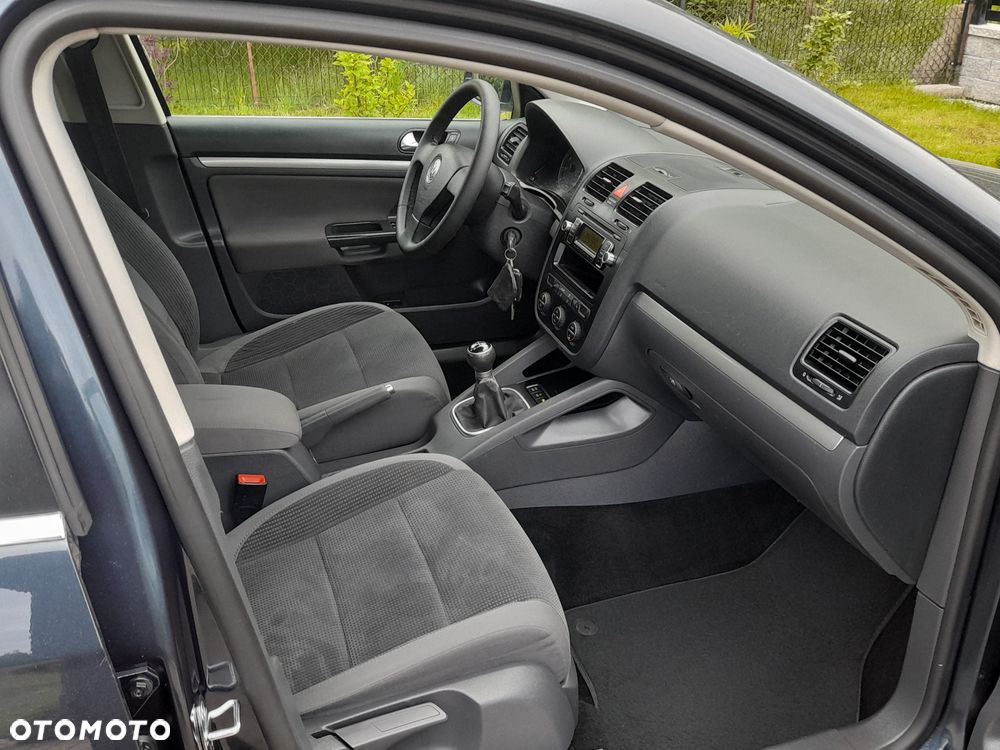 Volkswagen Jetta - 13