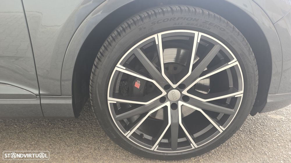Audi SQ7 - 31
