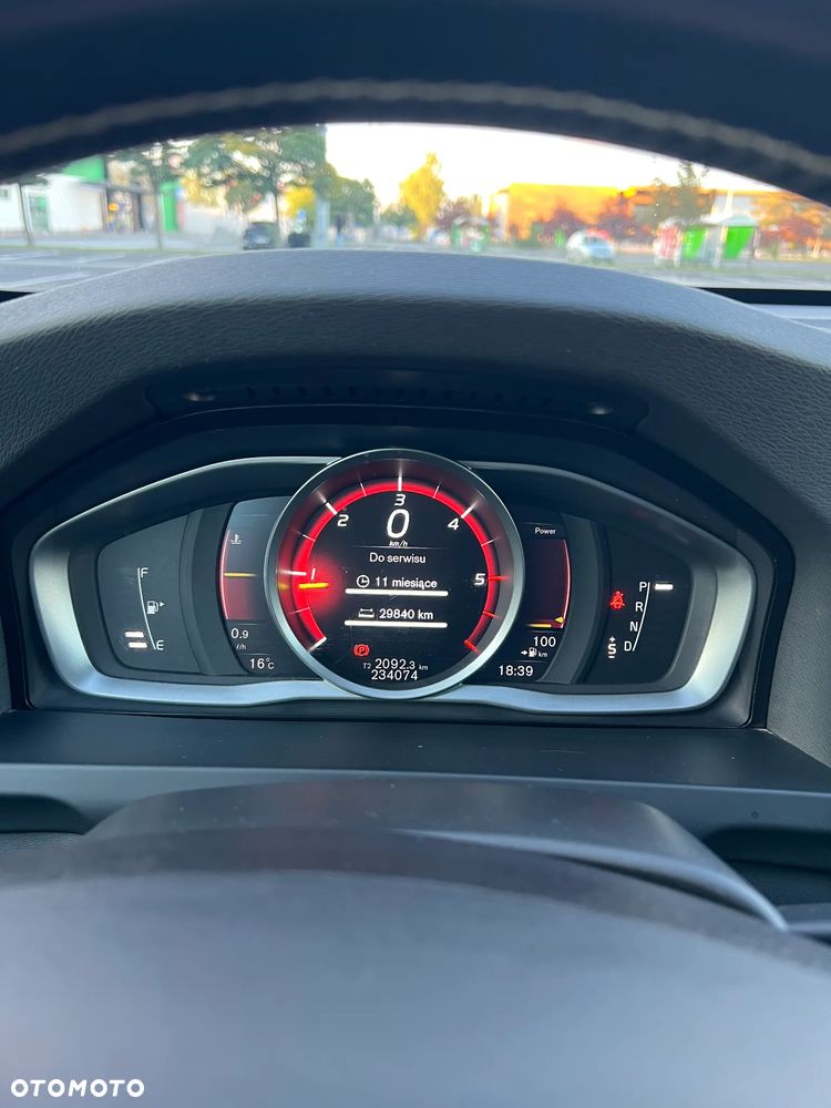 Volvo V60 D4 Geartronic Linje Svart - 15