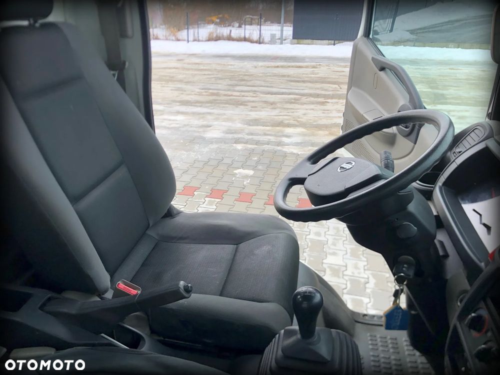 Nissan Cabstar - 22