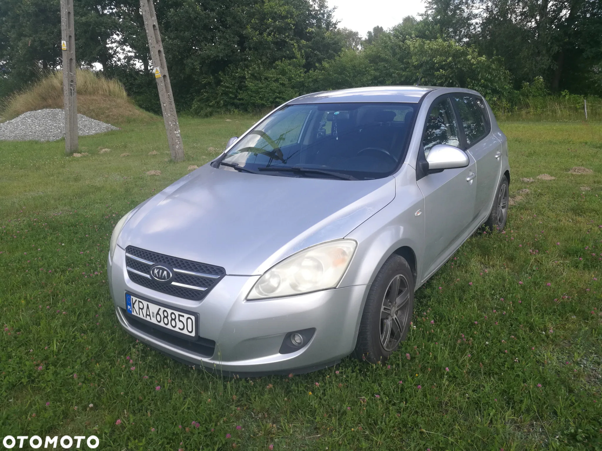 Kia Ceed Cee'd 1.6 Crdi Comfort + - 4