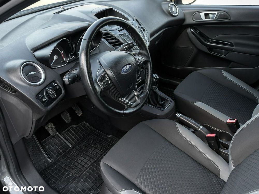 Ford Fiesta - 31