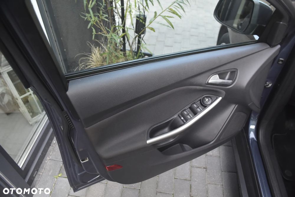 Ford Focus 1.6 TDCi DPF Trend - 13