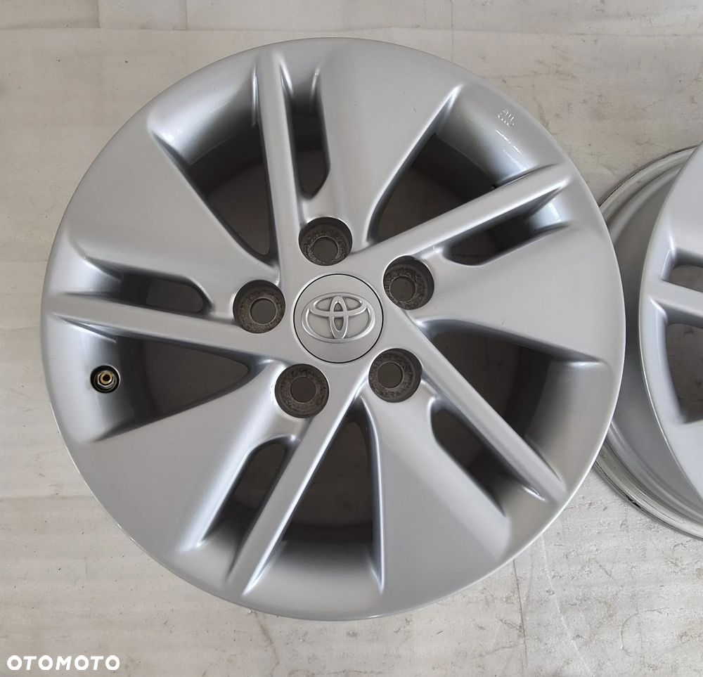 FELGI TOYOTA AURIS II 6X15 ET39 5X114,3 60,1 - 2