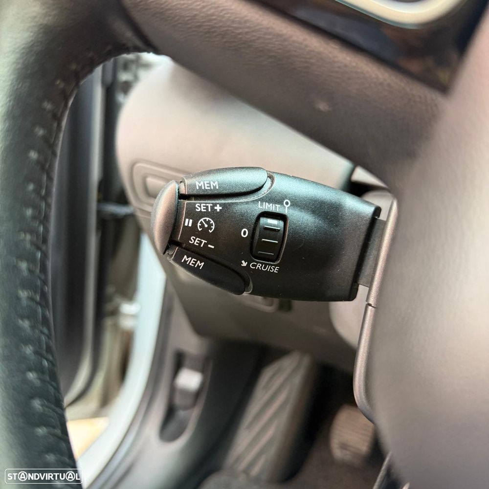Citroën C3 Aircross 1.2 PureTech Shine - 12