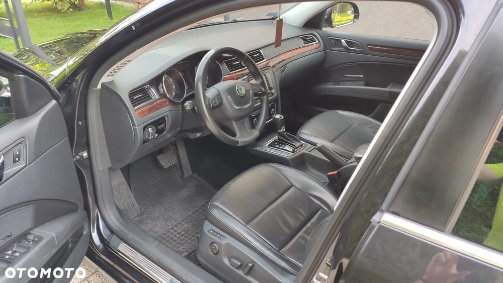 Skoda Superb 2.0 TSI Platinum DSG - 21