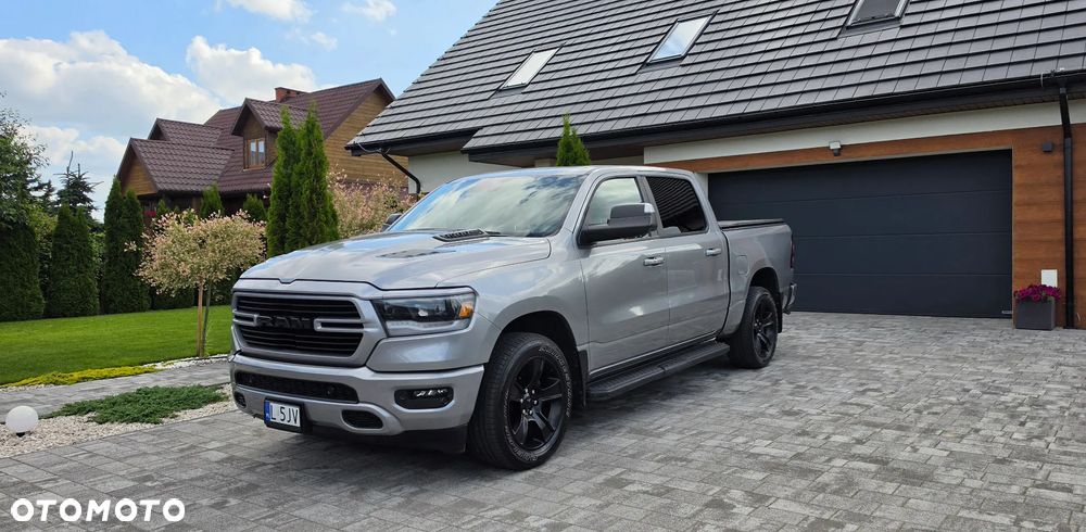 Dodge RAM - 1