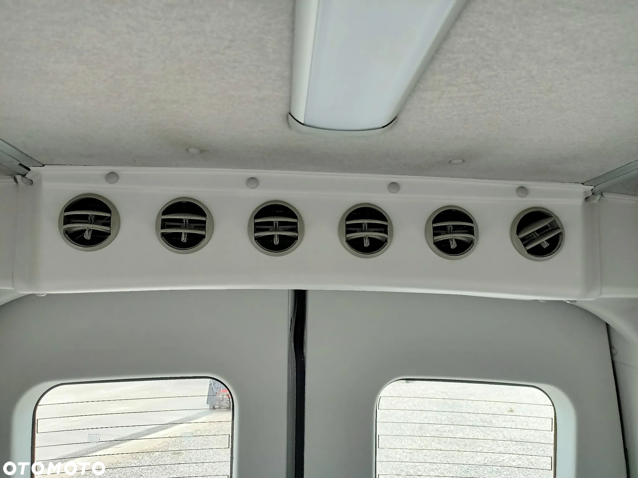 Iveco Daily Line 60C17 24 Osobowy - 21