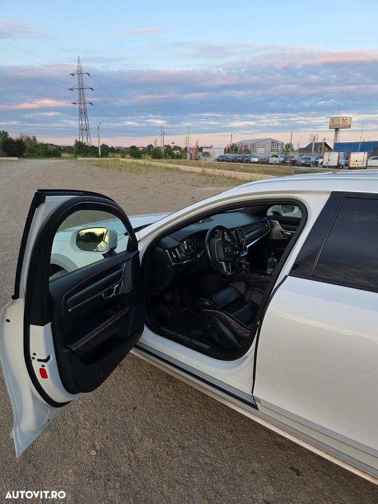 Volvo V90 D5 AWD Geartronic Ocean Race - 8