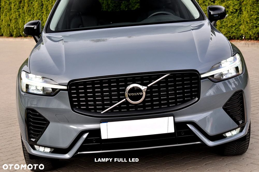 Volvo XC 60 B4 D Plus Dark - 14