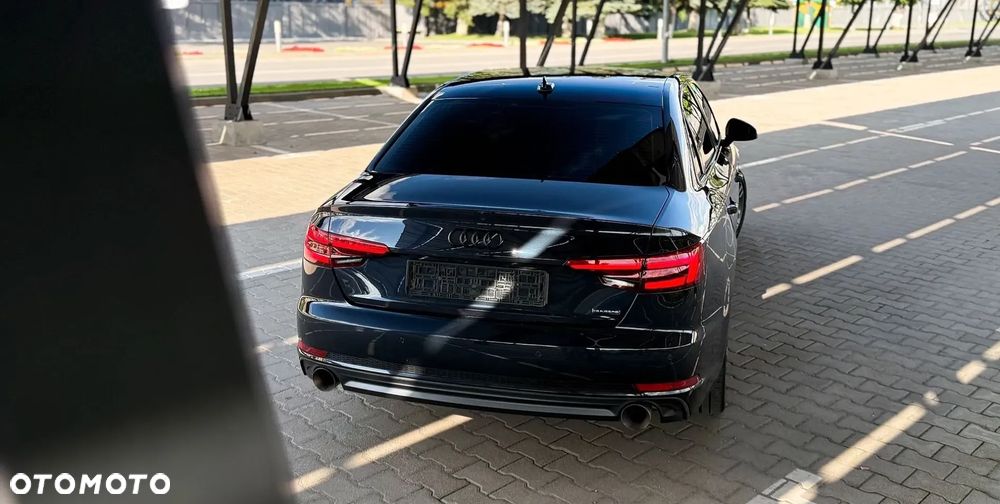 Audi A4 Limousine - 10