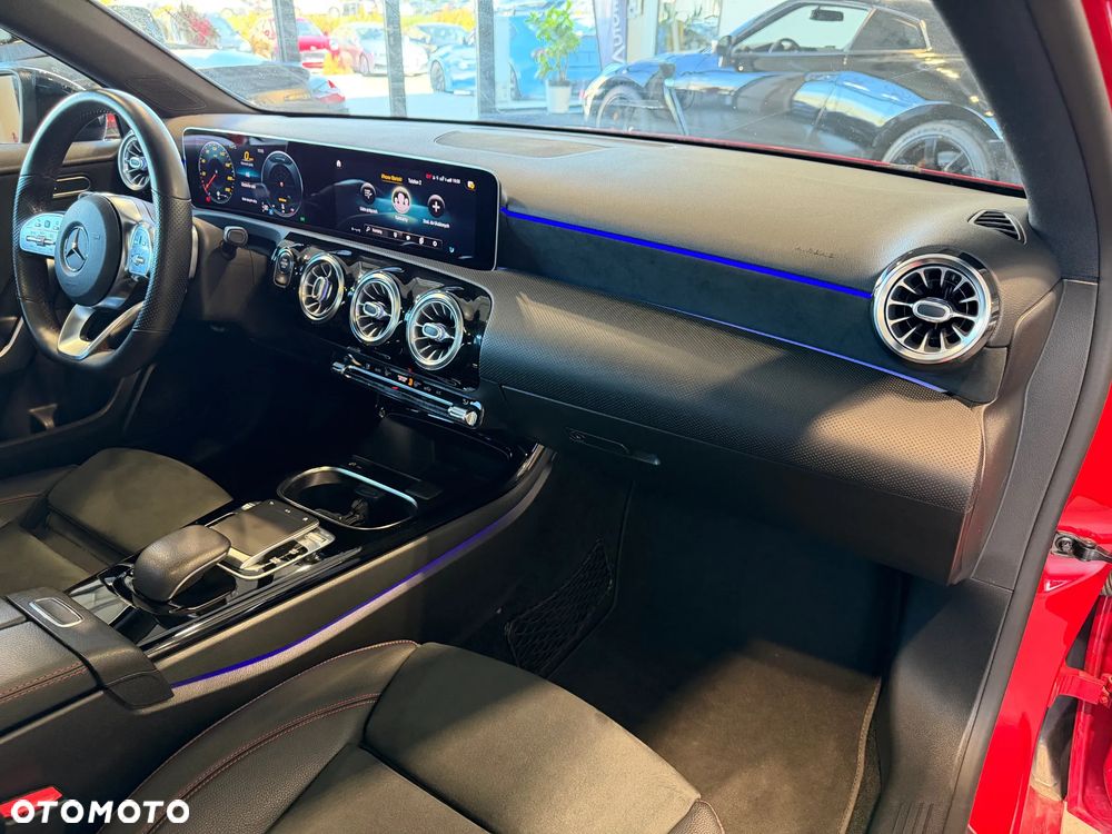 Mercedes-Benz Klasa A 180 7G-DCT AMG Line Advanced Plus - 22