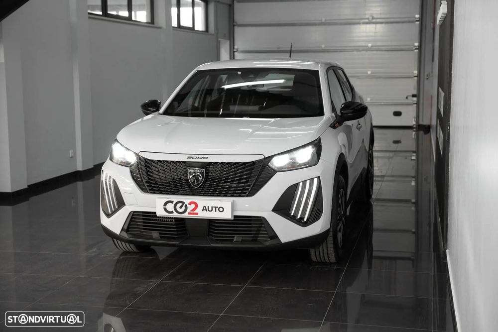 Peugeot 2008 1.2 PureTech Style - 4