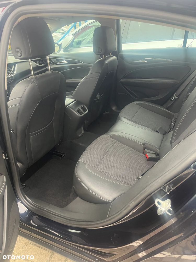 Opel Insignia 1.5 T Innovation S&S - 12