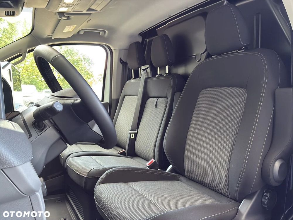 Volkswagen Transporter Furgon AUTOMAT/L2H1, 2.0 TDI 150 KM - 13