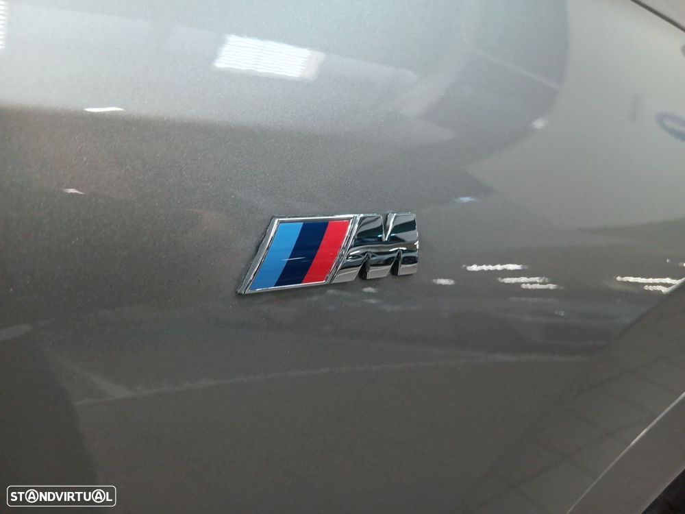 BMW iX1 eDrive20 Pack Desportivo M - 23