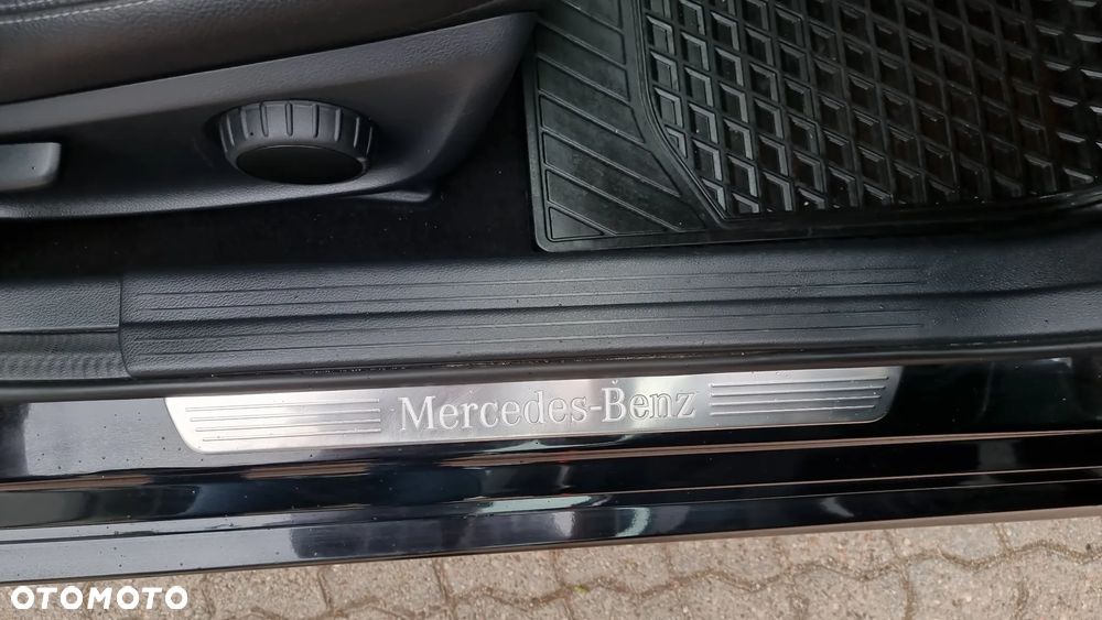 Mercedes-Benz Klasa A 180 7G-DCT AMG Line - 37