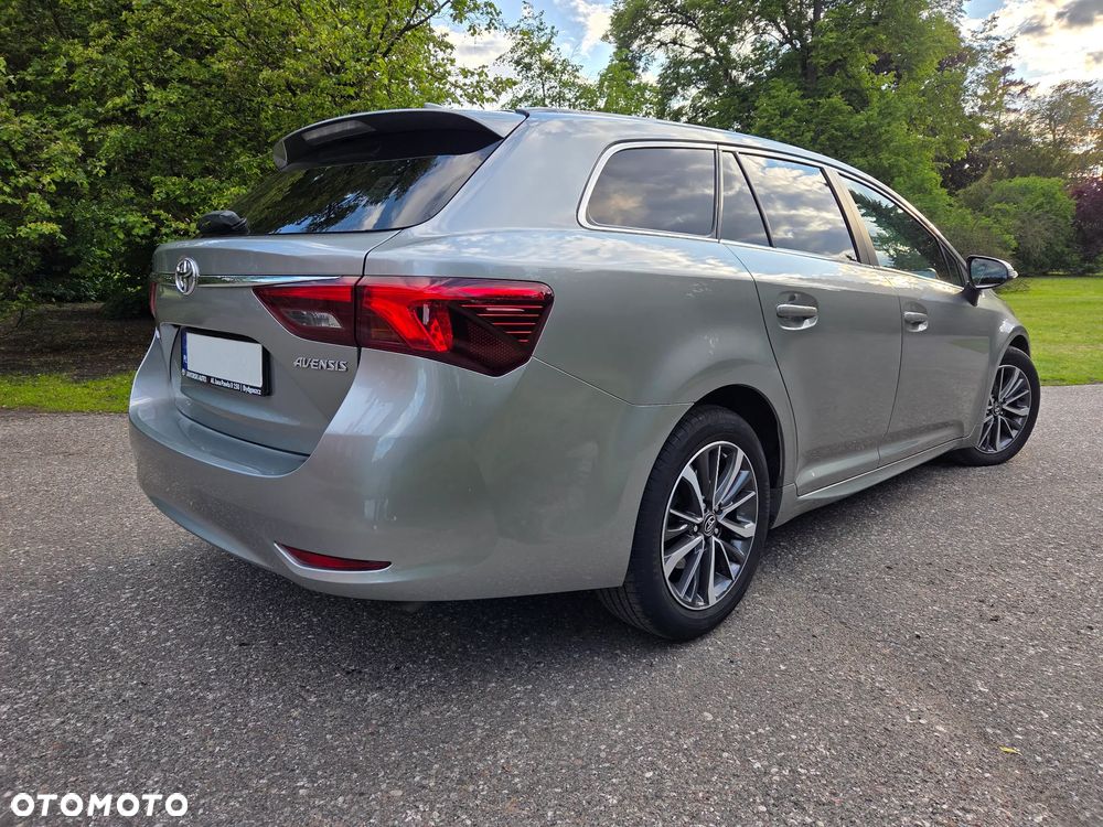 Toyota Avensis 1.6 D-4D Prestige - 5