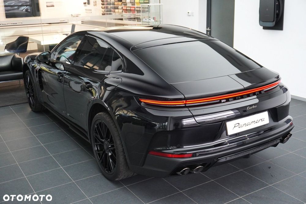 Porsche Panamera - 8