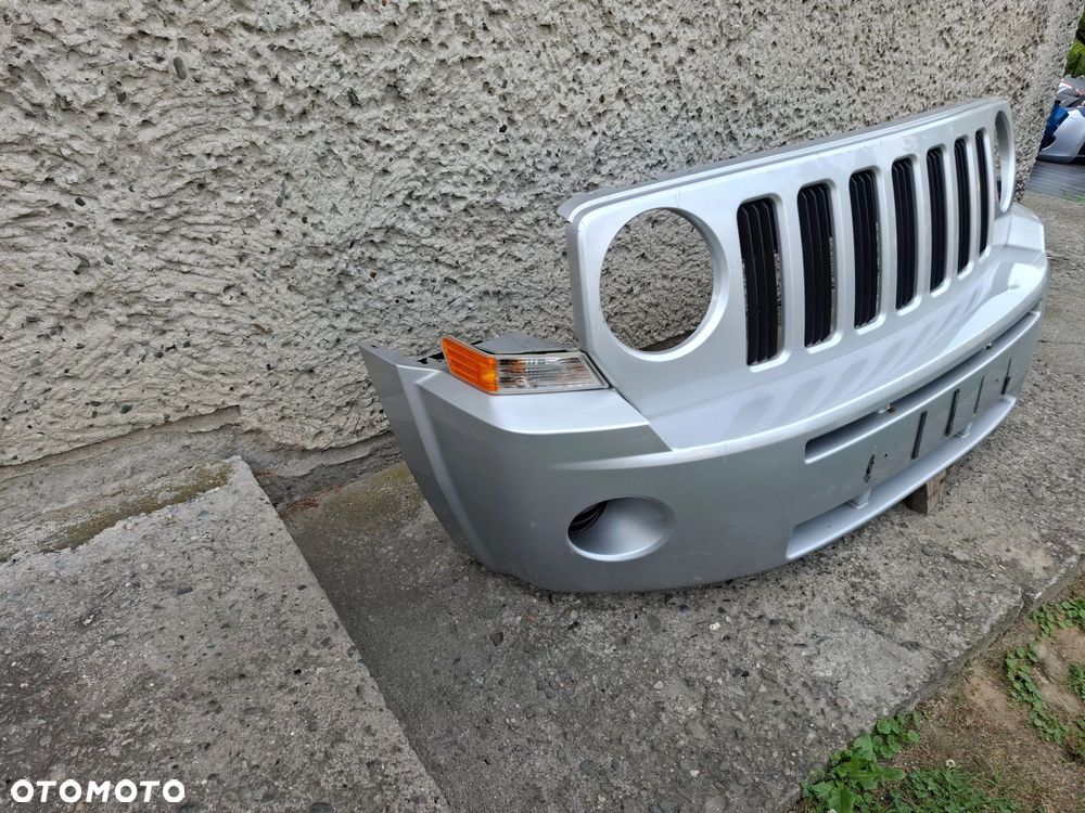 ZDERZAK PRZEDNI JEEP PATRIOT - 4