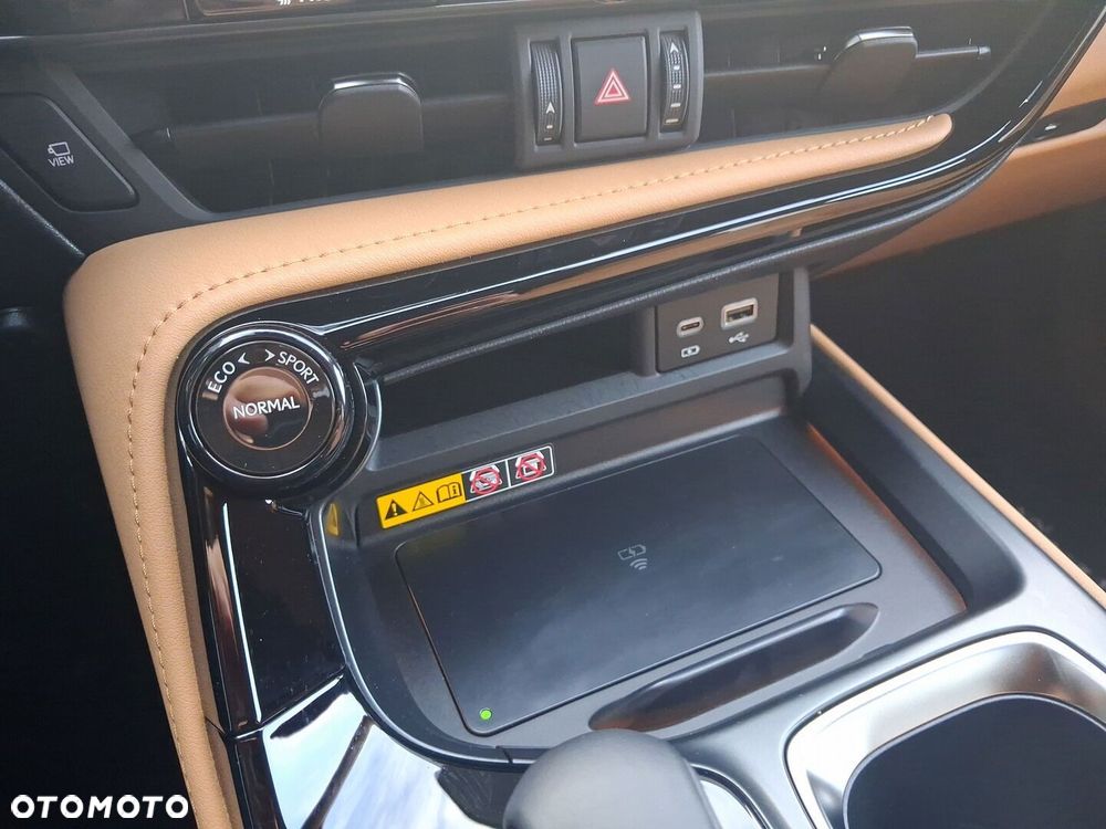 Lexus NX 350h Prestige AWD - 14