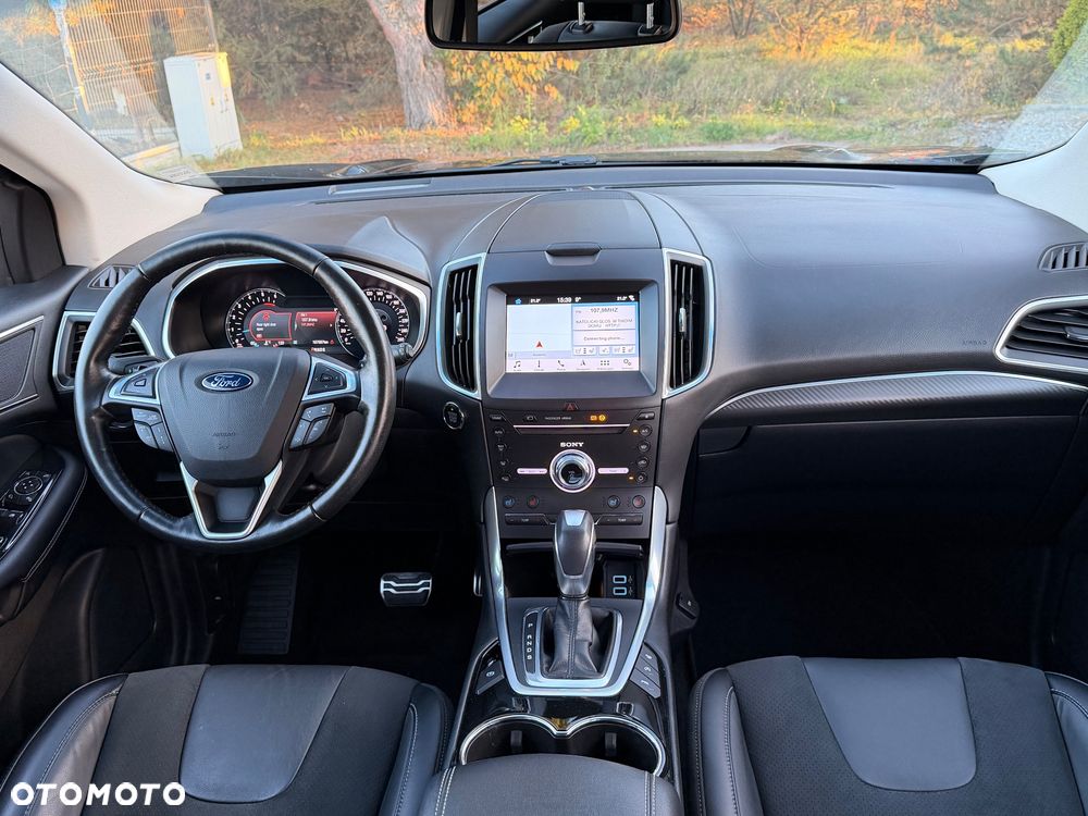 Ford Edge - 8