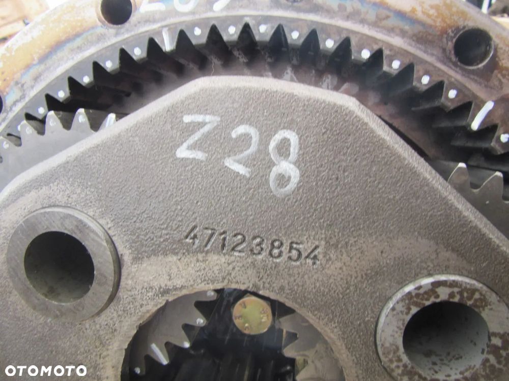 Zwolnica układ planetarny obudowa New Holland T6020 Delta - 5