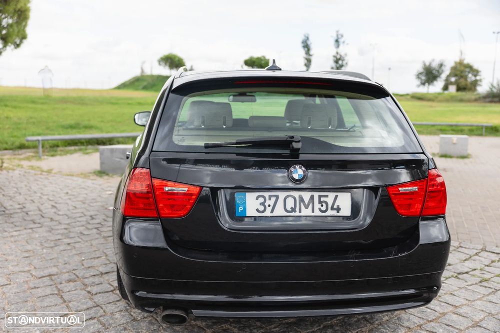 BMW 320 - 11