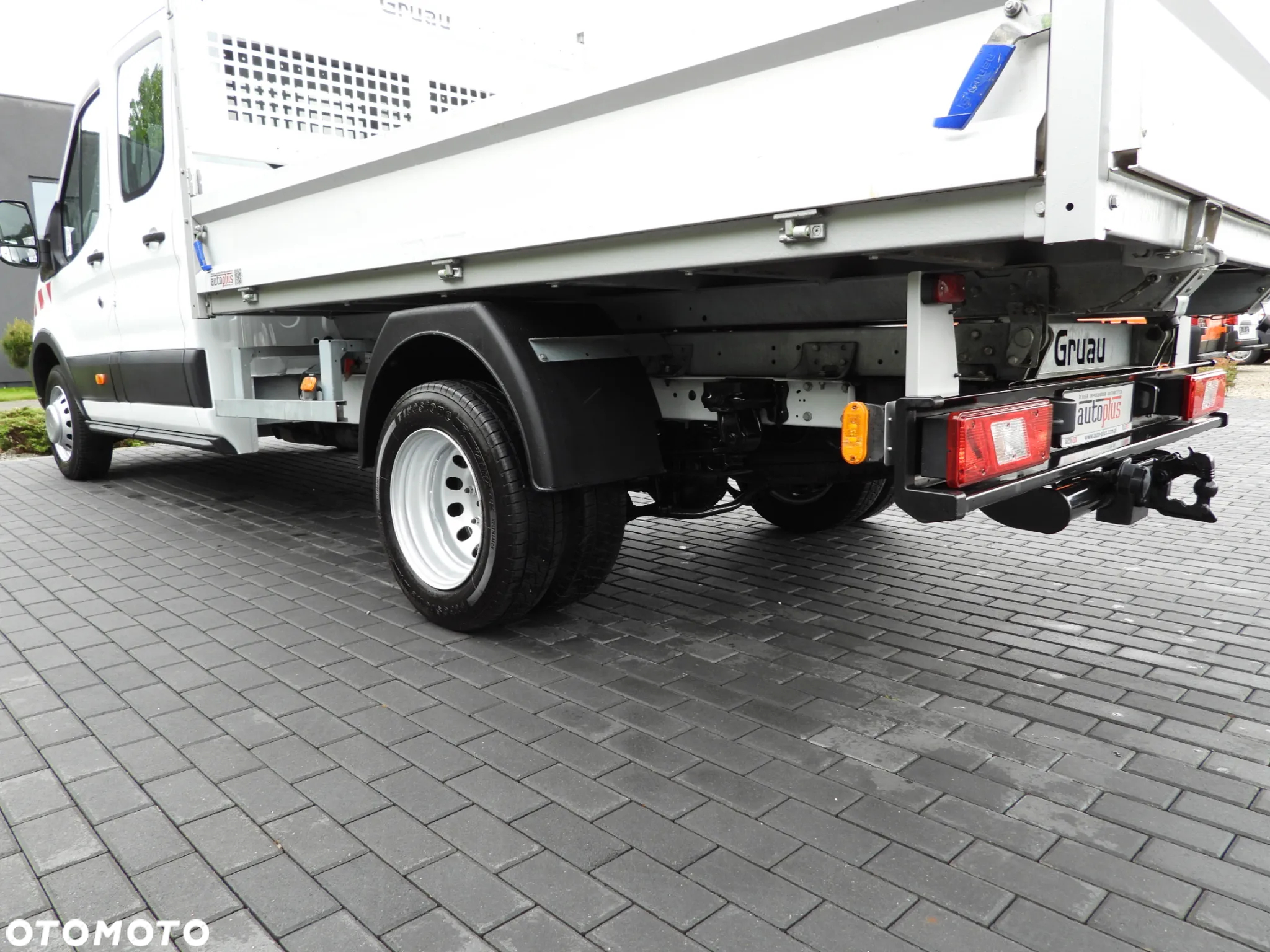 Ford TRANSIT WYWROTKA PODWÓJNA KABINA DOKA 6 MIEJSC TEMPOMAT KLIMATYZACJA BLIŹNIACZE KOŁA 170KM [ K56631 ] - 15