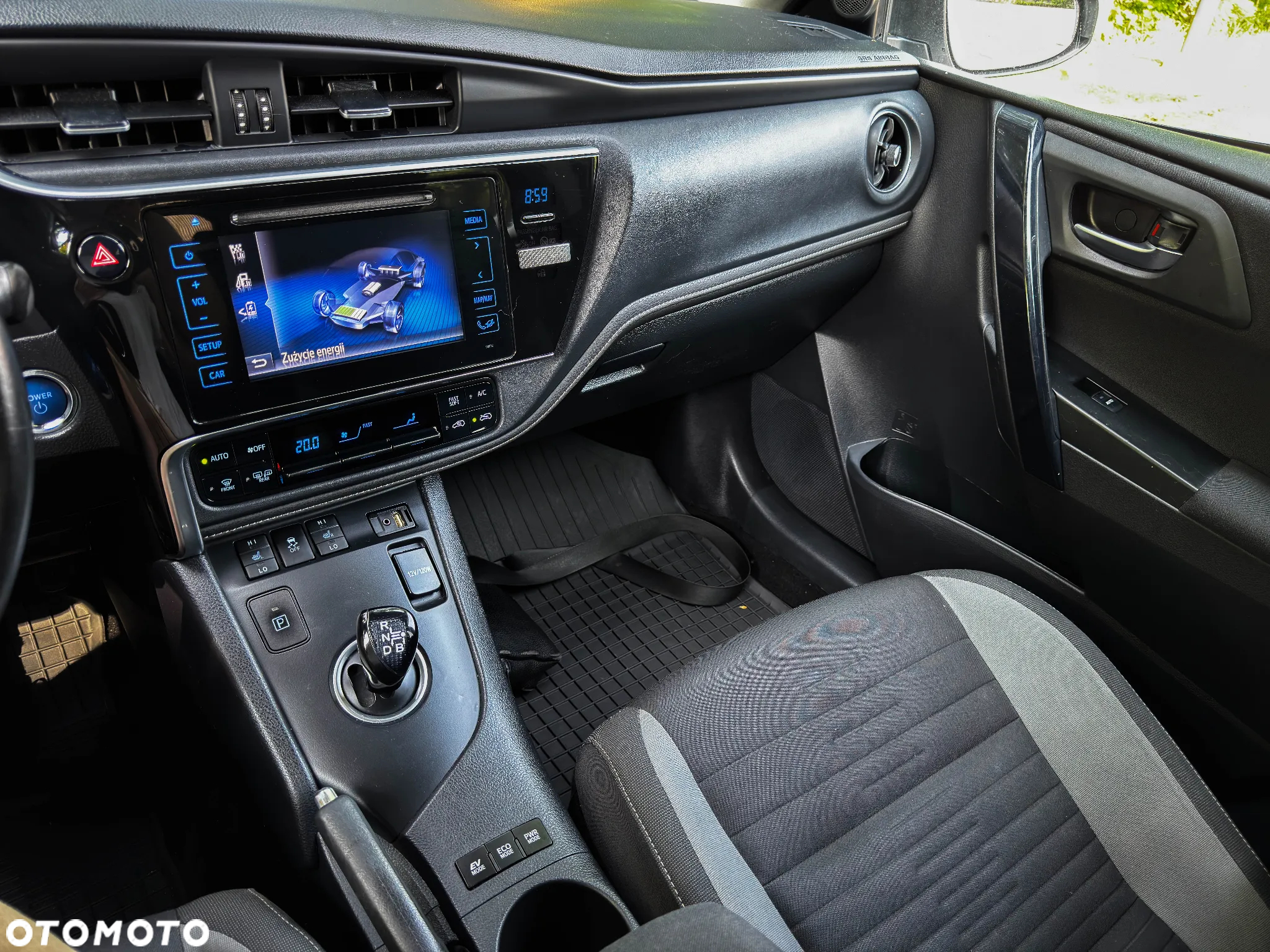 Toyota Auris 1.8 VVT-i Hybrid Automatik Edition S+ - 30