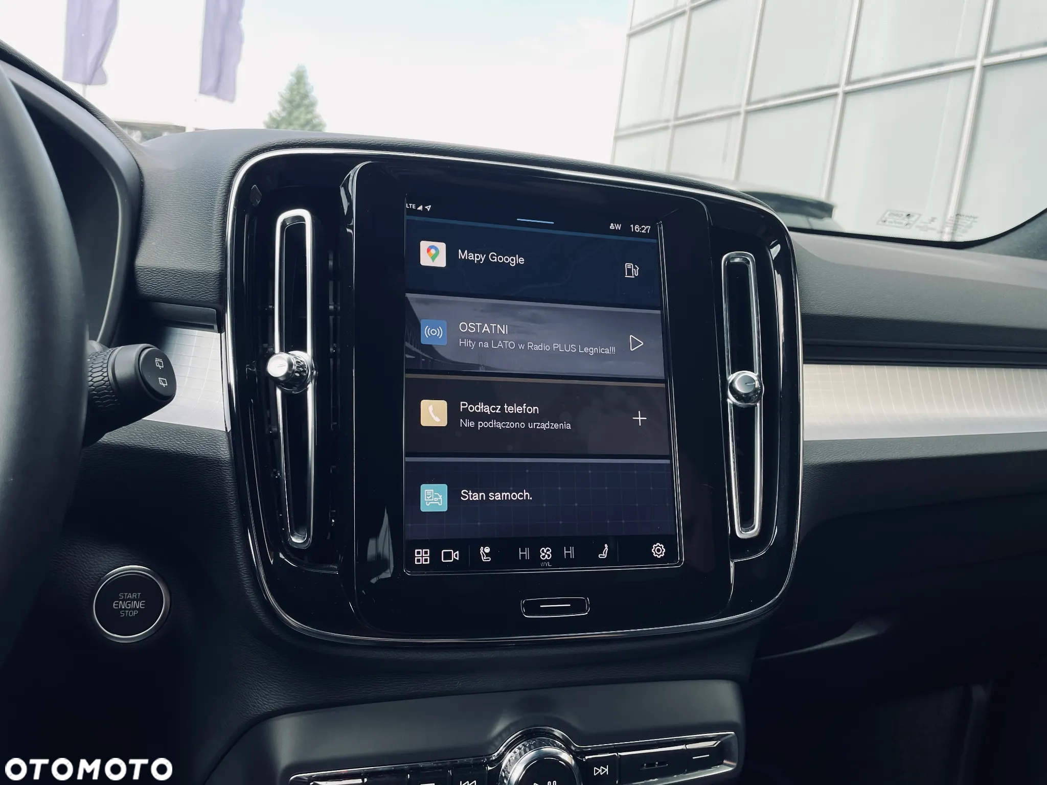 Volvo XC 40 B4 Plus Dark - 13