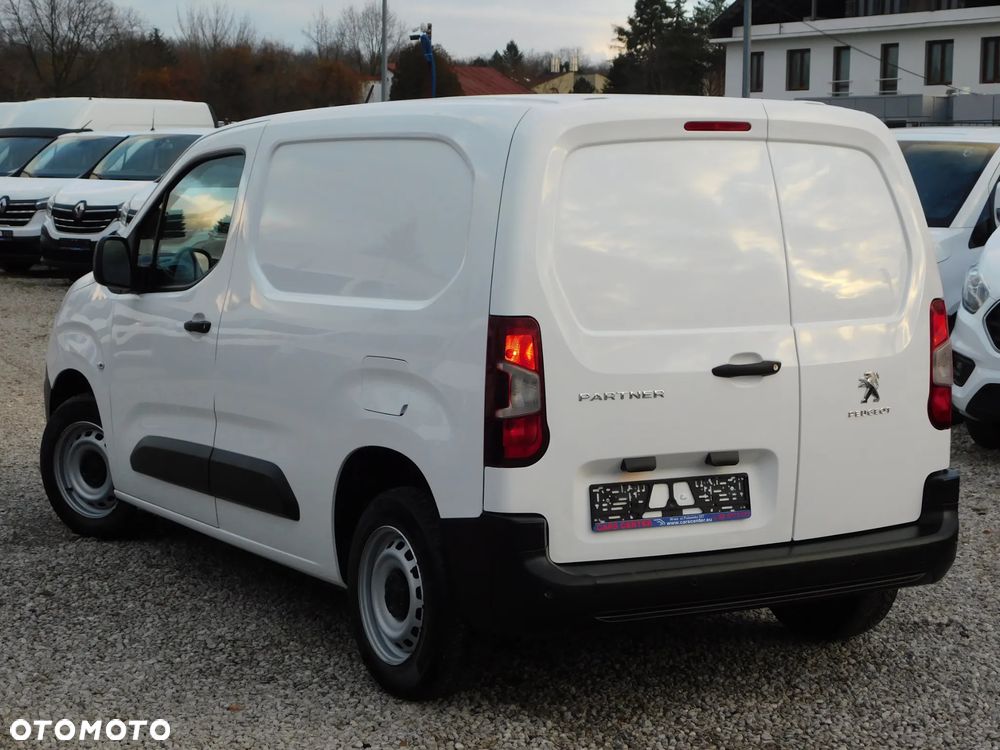 Peugeot PARTNER - 11