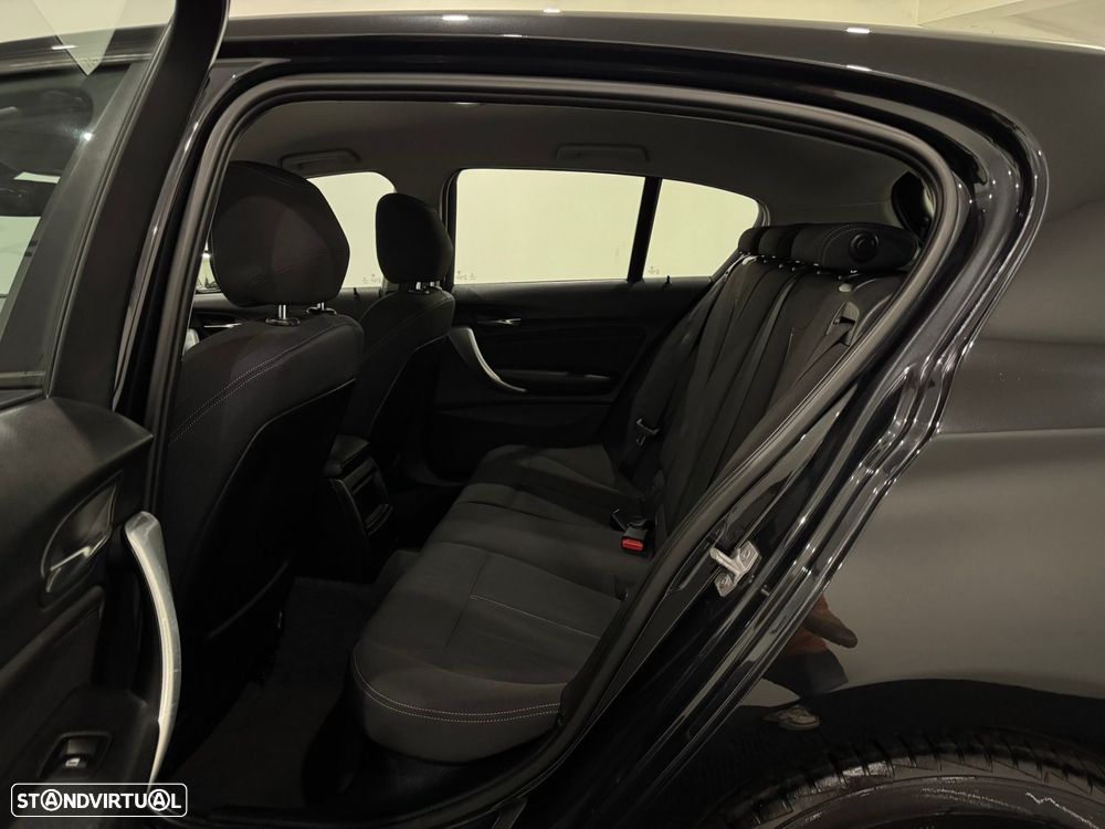 BMW 116 d EDynamics Line Sport - 28