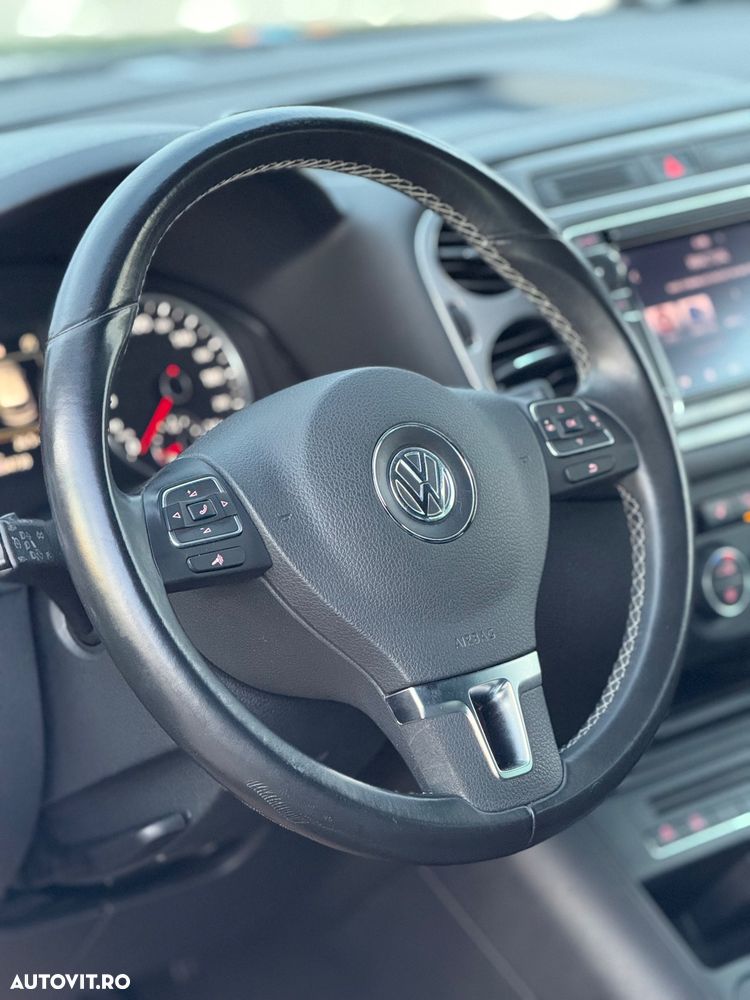 Volkswagen Tiguan 2.0 TDI SCR BlueMotion Technology Lounge Sport & Style - 16