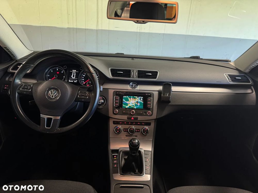 Volkswagen Passat Variant 2.0 TDI 4Motion BlueMotion Technol Comfortline - 11