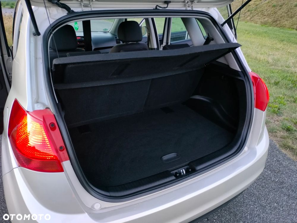 Kia Venga 1.4 CVVT Vision - 35