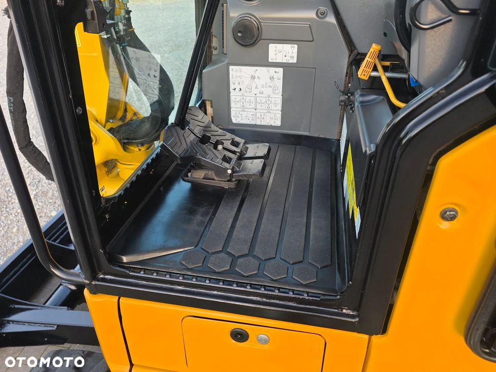 Caterpillar CAT 302.7 CR mini koparka szybkozłącze 3 łyżki piękna serwisowana 1 wł JCB sprowadzona w oryginale - 26